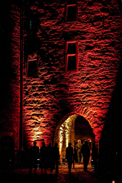 beleuchtete Mauer - (c) R L Lammers.jpg